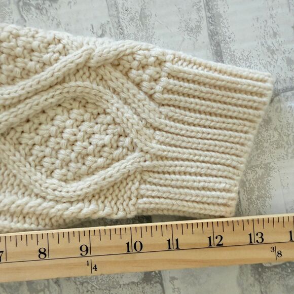 Everly Cream Cable Knit Cold Shoulder Chunky Turtleneck Sweater Sz S - Picture 9 of 9